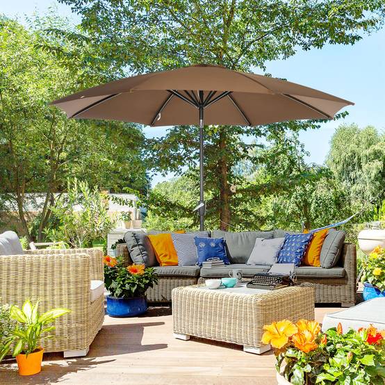 Parasol de jardin à manivelle et toit inclinable pour terrasse ou patio extérieur Ø300x252 cm Marron - Image 4