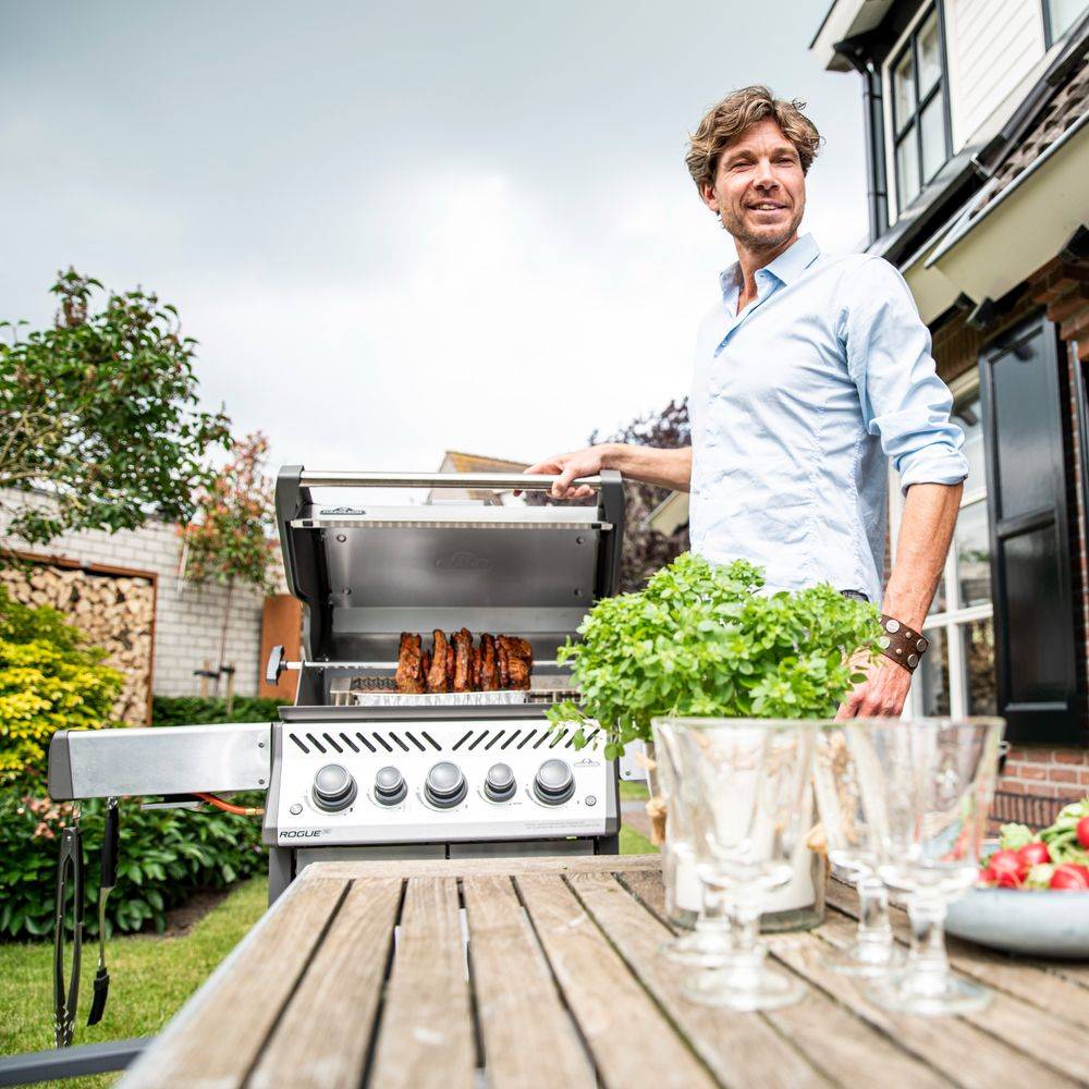 Napoleon - Barbecue à gaz Rogue SE 425 RSIB - Inox - Image 3