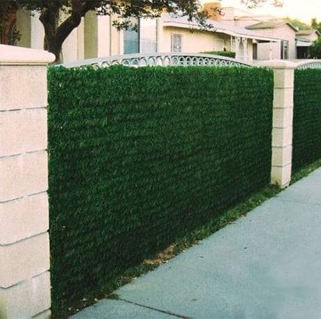 Haie végétale artificielle Lux-2R 140 brins - vert thuya - Long 24 m, Hauteur 1.20 m - Image 1
