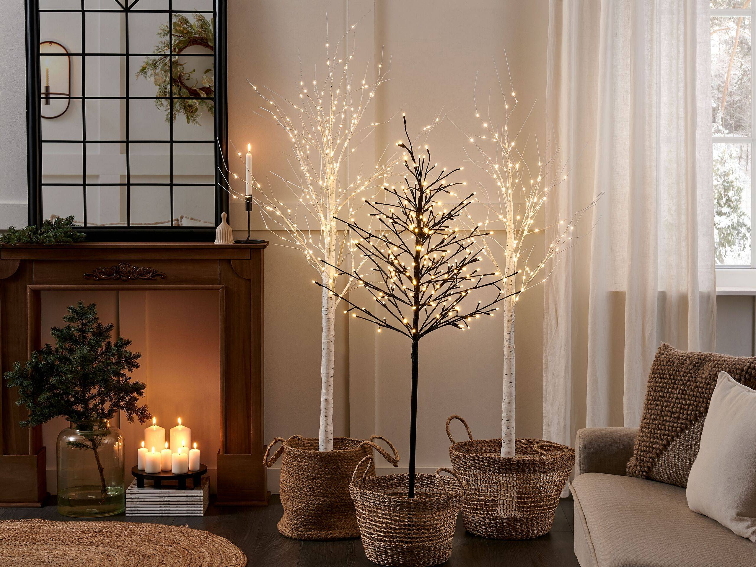 Beliani - Sapin de Noël Décoration LED en Métal noir 150 cm Décoration Saisonnière pour la Maison et le Jardin avec Lumières Noël Chic - Image 2