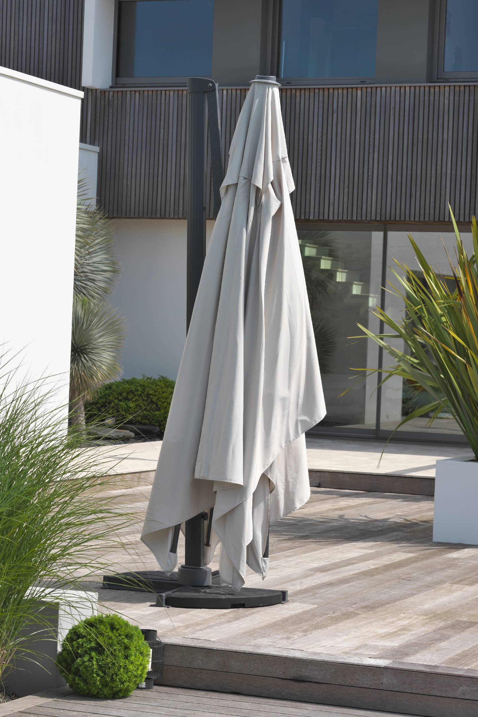 Dcb Garden - Parasol avec pied excentré en acier et toilee - Gris clair - SEVILLA - Image 4