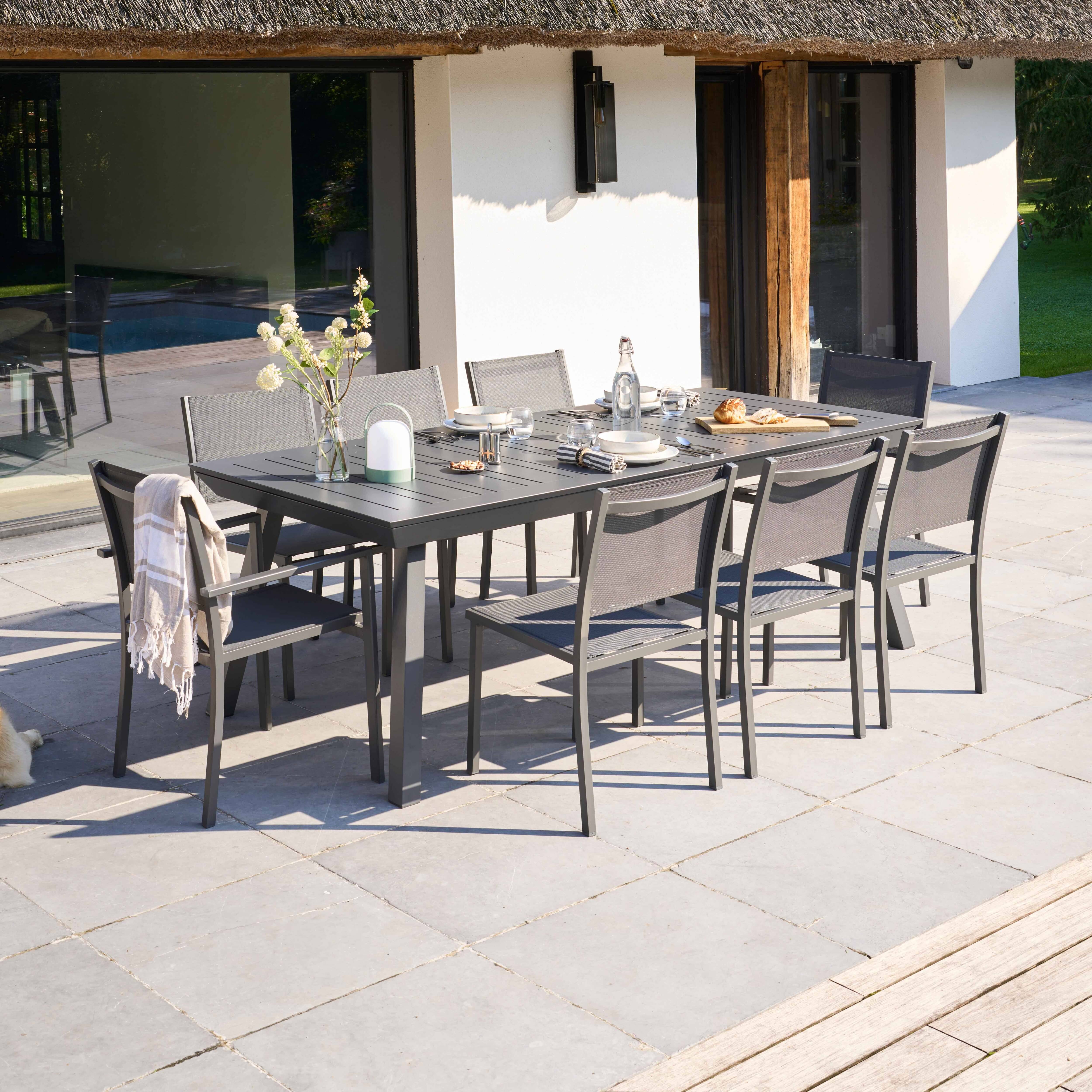 Oviala - Ensemble table de jardin extensible et 10 chaises en aluminium gris Olympe - Oviala - Image 3