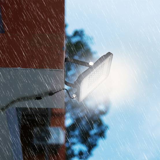 Xanlite - Projecteur mural noir LED IP65, 2700 lumens, conso 30W (éq 160W), Blanc chaud - PR30WMCEE - Image 2