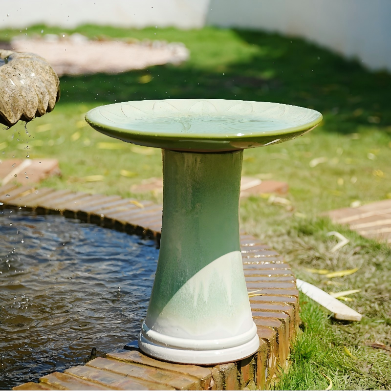 ComfortXL - Bain d’oiseaux céramique vert clair Ø 43 cm H 45 cm jardin terrasse stable antigel - ComfortXL Outdoor Living - Image 3