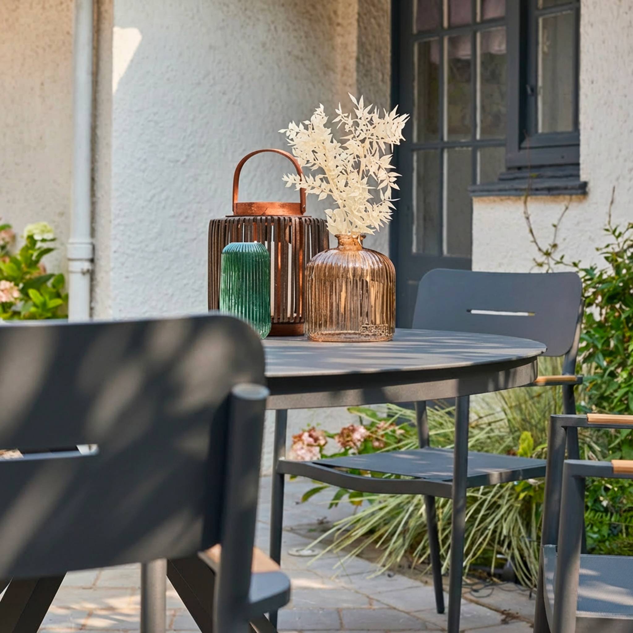 sweeek - Lot de 4 fauteuils de jardin aluminium et textilène anthracite - Fira | sweeek - Image 3