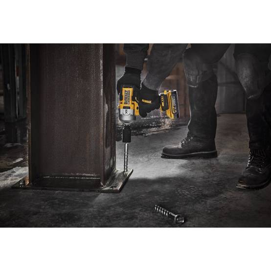 Clé à chocs 18V XR 1/2' - DEWALT - avec 2 batteries 5 Ah - chargeur - coffret - DCF961H2T-QW - Image 2