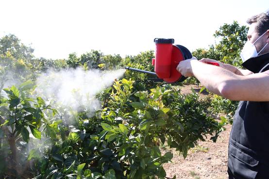 Pulmic.Poudreuse à soufre, terre de diatomées et insecticide Pulvérisateur de poudre avec agitateu Soufflet pour pulvérisation de poudre - Image 8
