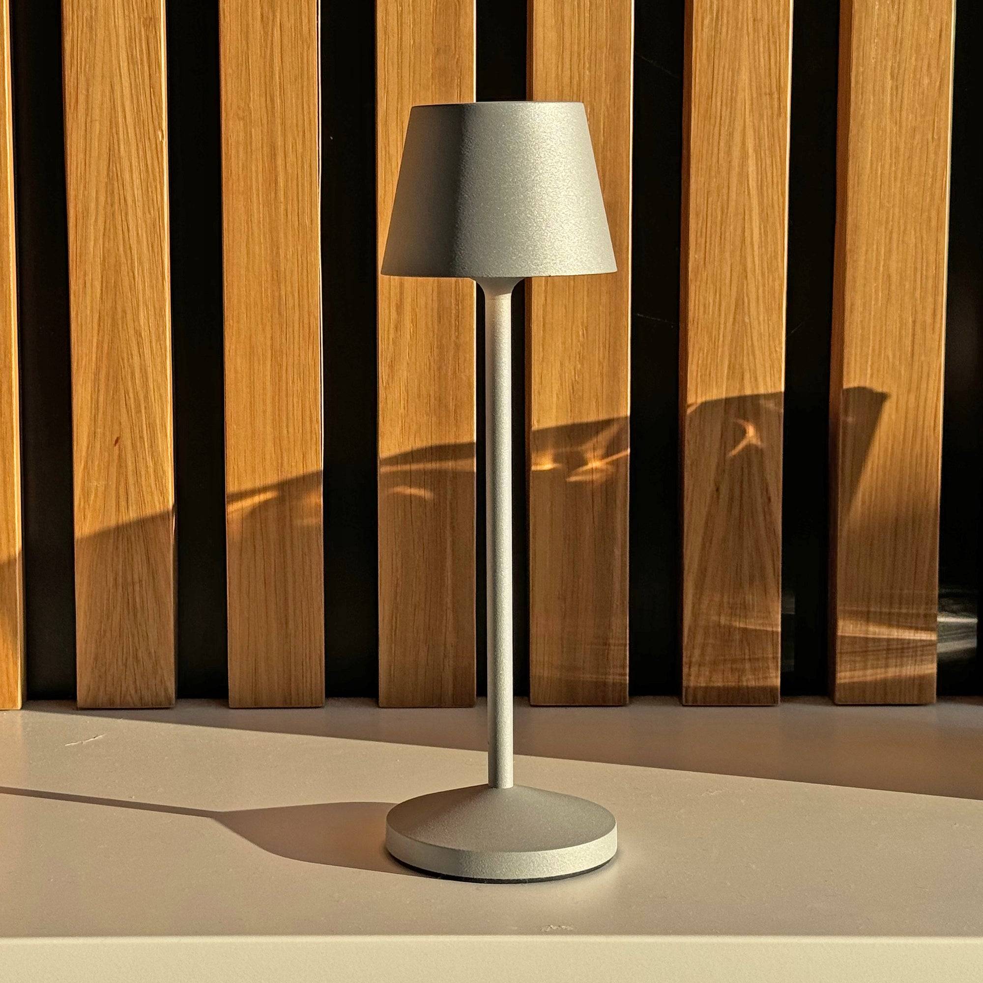 Lumisky - Lampe de table sans fil EMILY Gris clair H25cm - Image 8