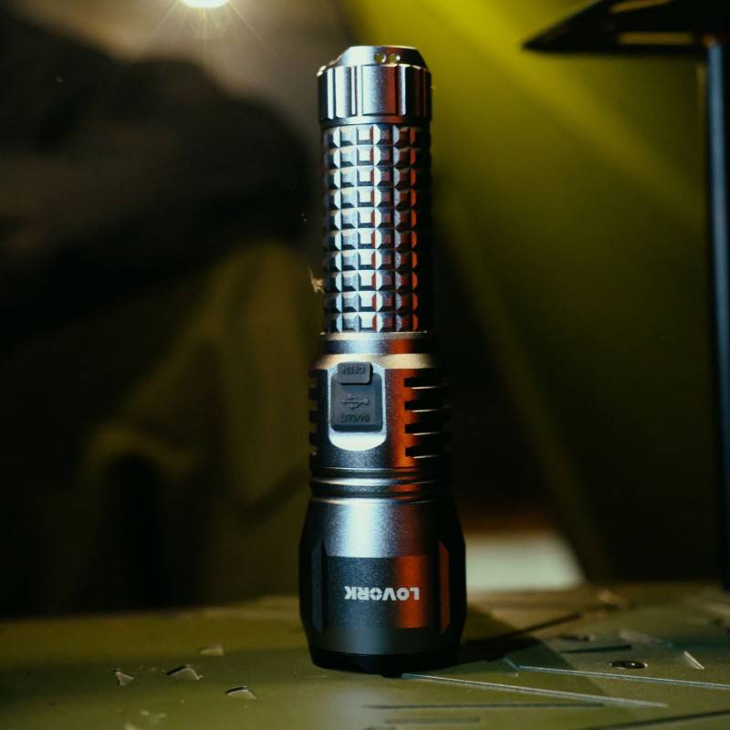 Torche rechargeable - Fonction Powerbank et Mode SOS - Légère et Robuste - OLYMPE LOVORK - Image 5