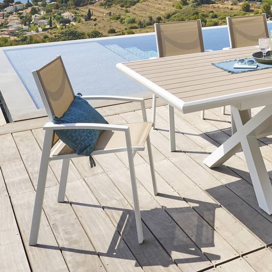 Hesperide - Fauteuil de jardin empilable "Axiome" noisette & blanc en aluminium traité époxy Hespéride - Image 1