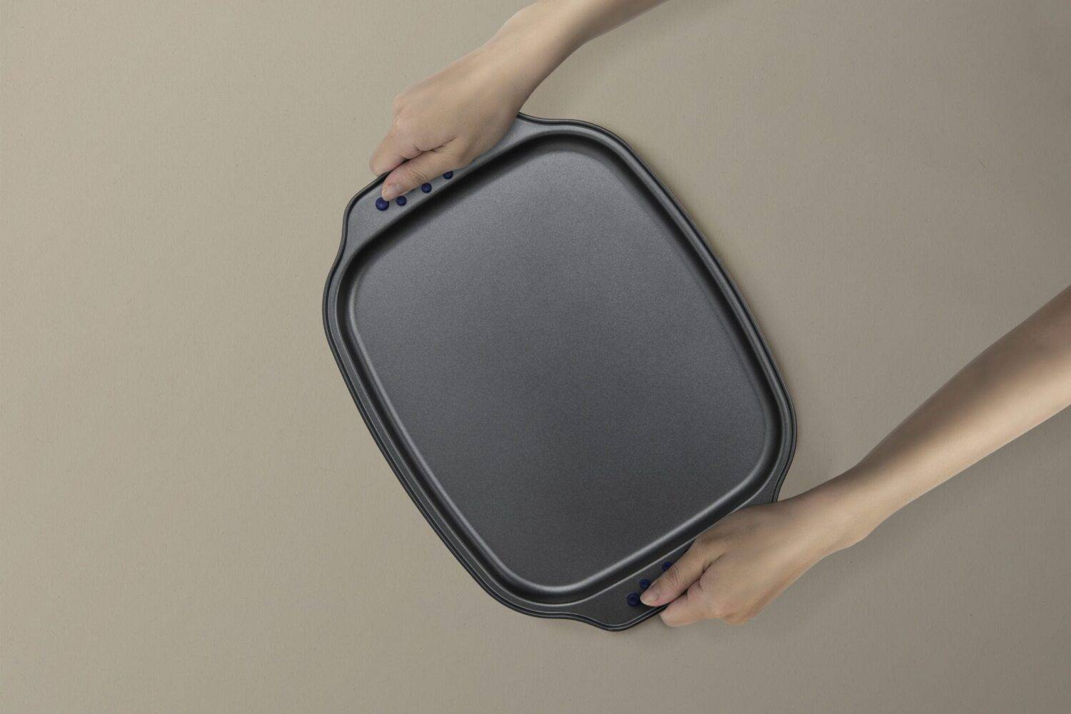 Plaque à biscuits avec revêtement anti-adhésif - 33 x 28 cm - En acier carbone - Convient aux fours - Myway - Image 3