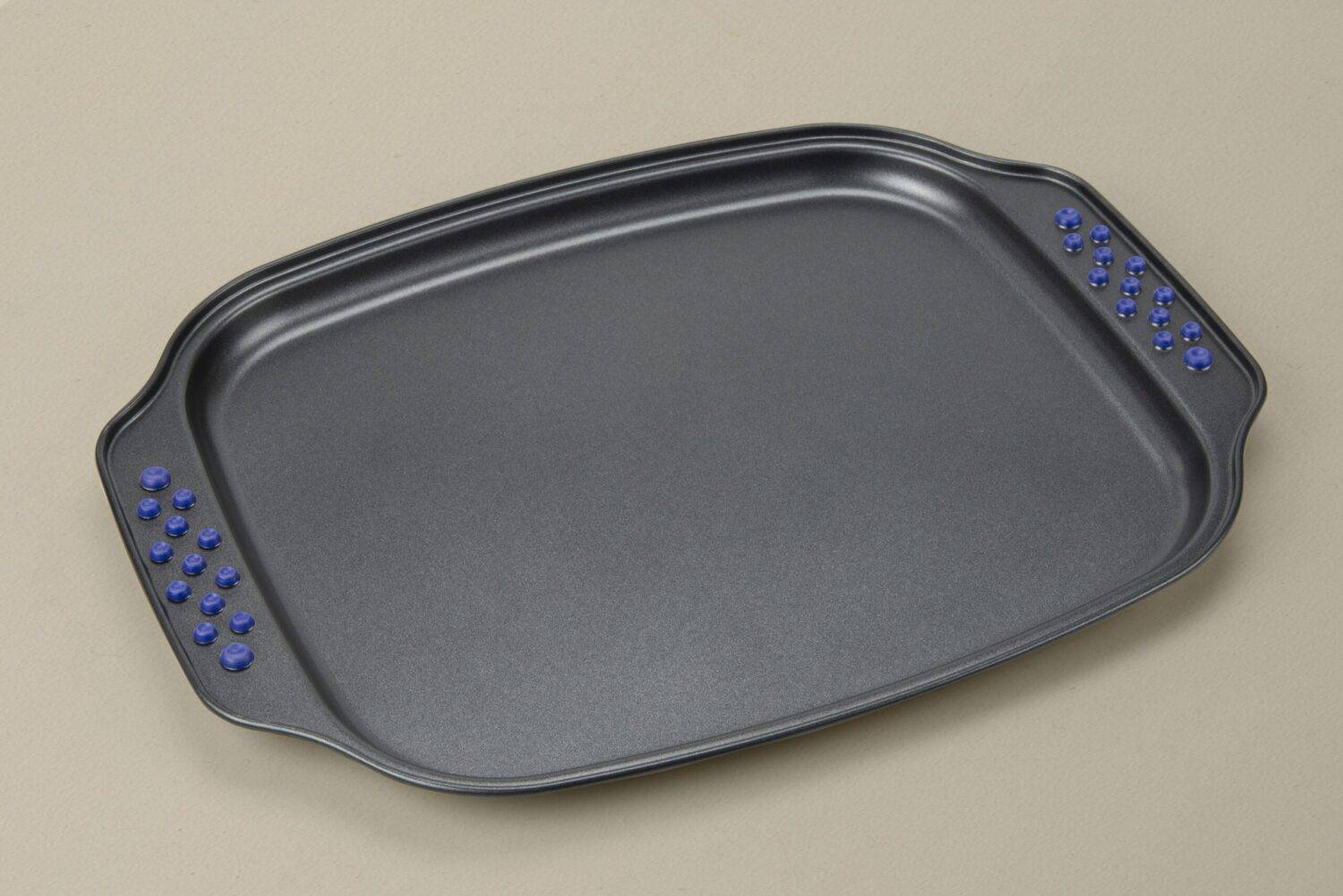 Plaque à biscuits avec revêtement anti-adhésif - 33 x 28 cm - En acier carbone - Convient aux fours - Myway - Image 6