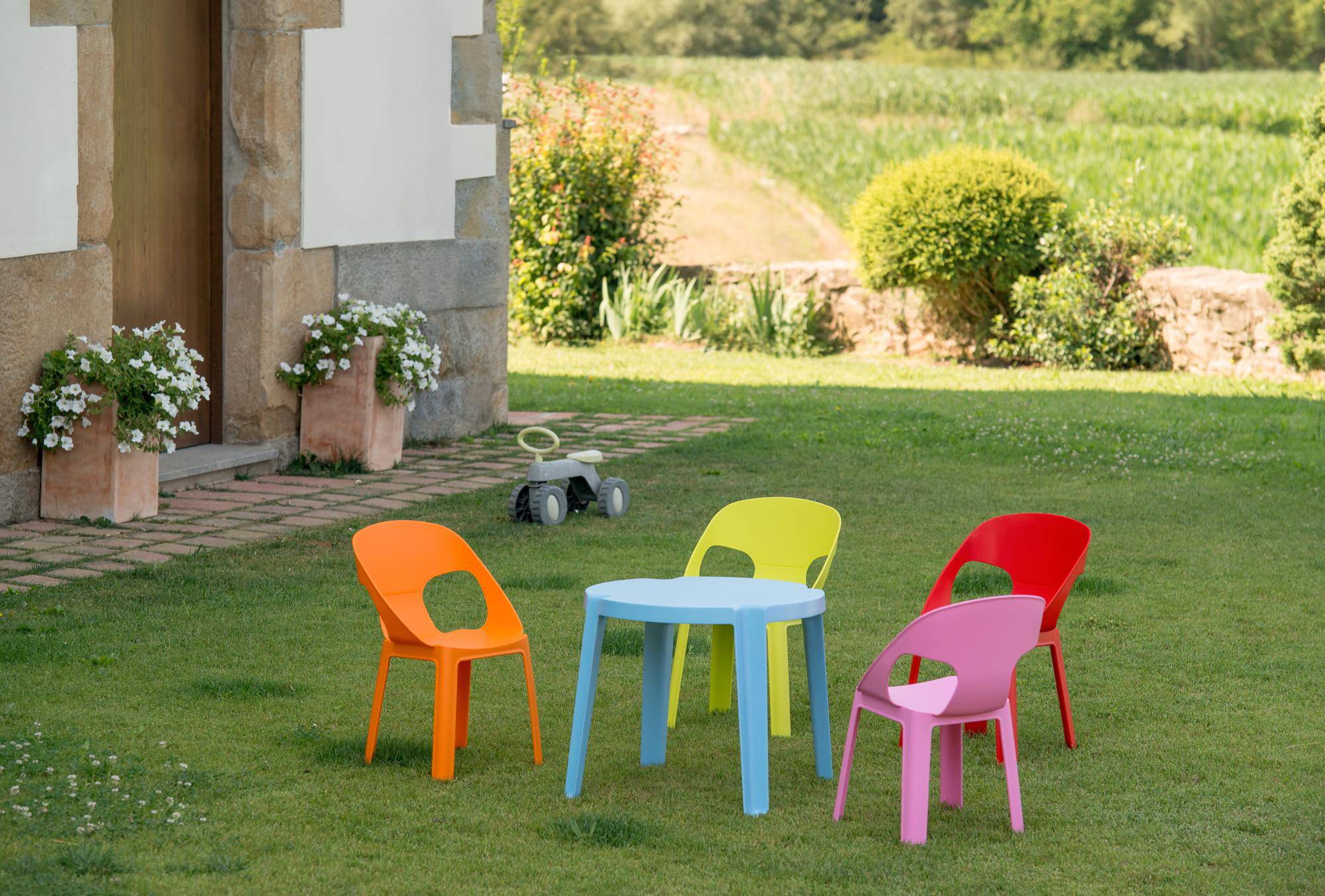 Set 4 chaises pour enfants intérieur, extérieur vert citron RITA garbar - Image 4