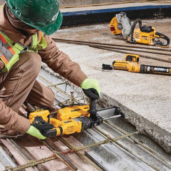 Perforateur-burineur SDS-Plus XR 3 Joules - Ø28 mm - DEWALT - avec une batterie 18V 5aH - chargeur - coffret - DCH263P1-QW - Image 6