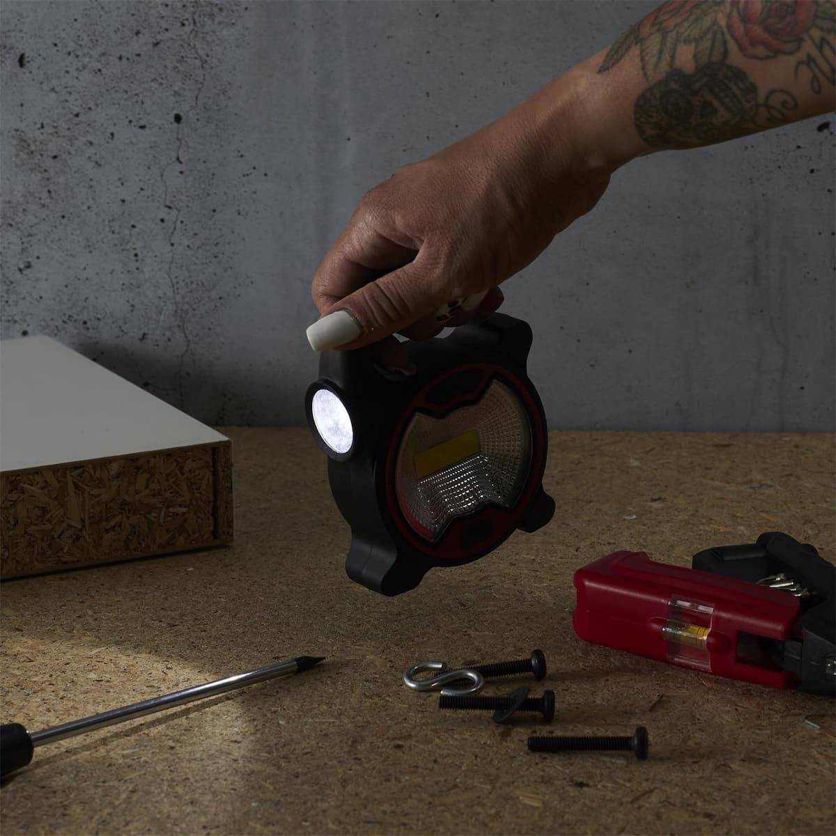 ALTOBUY - Lampe baladeuse LED dernière génération compacte 2 en 1 mode projecteur ou lampe torche - - Image 5