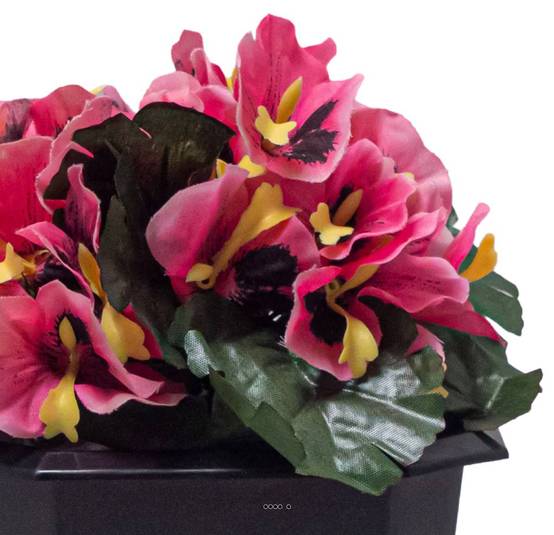 Bac carré fleurs artificielles Pensées Rose pour la Toussaint H 16 cm D 20 cm - couleur: Rose - Image 3