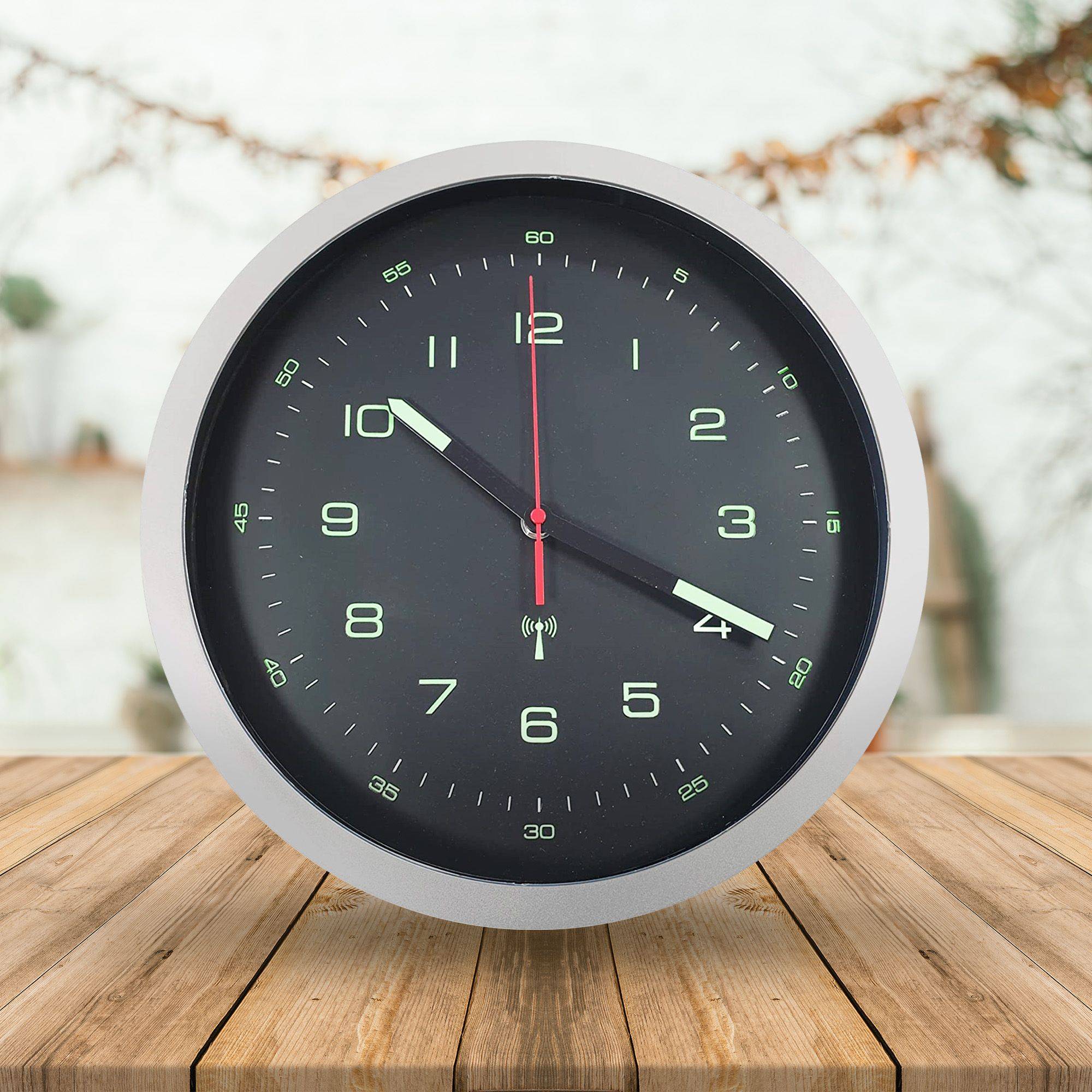 Horloge Murale Style Compteur - Fond Noir Cadre Argent Chiffres Phosphorescents Ø30 Cm - Image 8