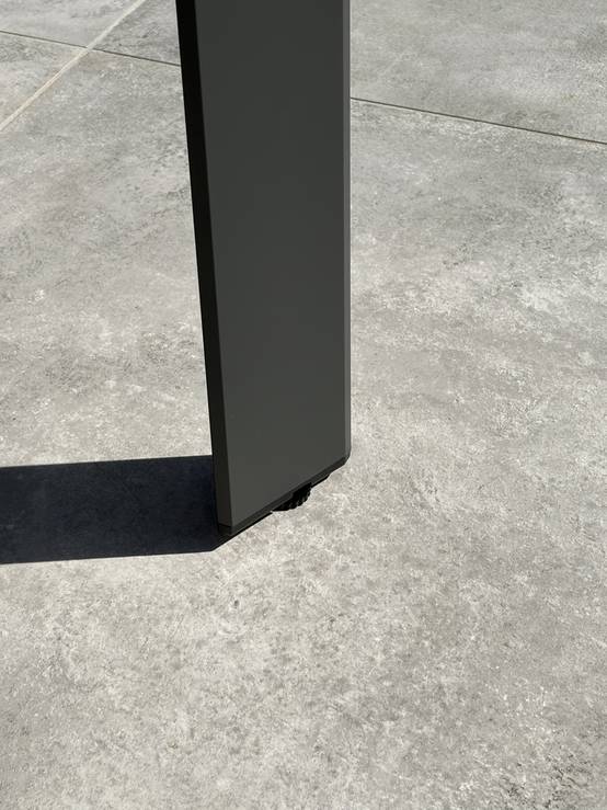 Dcb Garden - Table de jardin en alu plateau polywood aspect bois - Gris anthracite - TONGA - Image 7