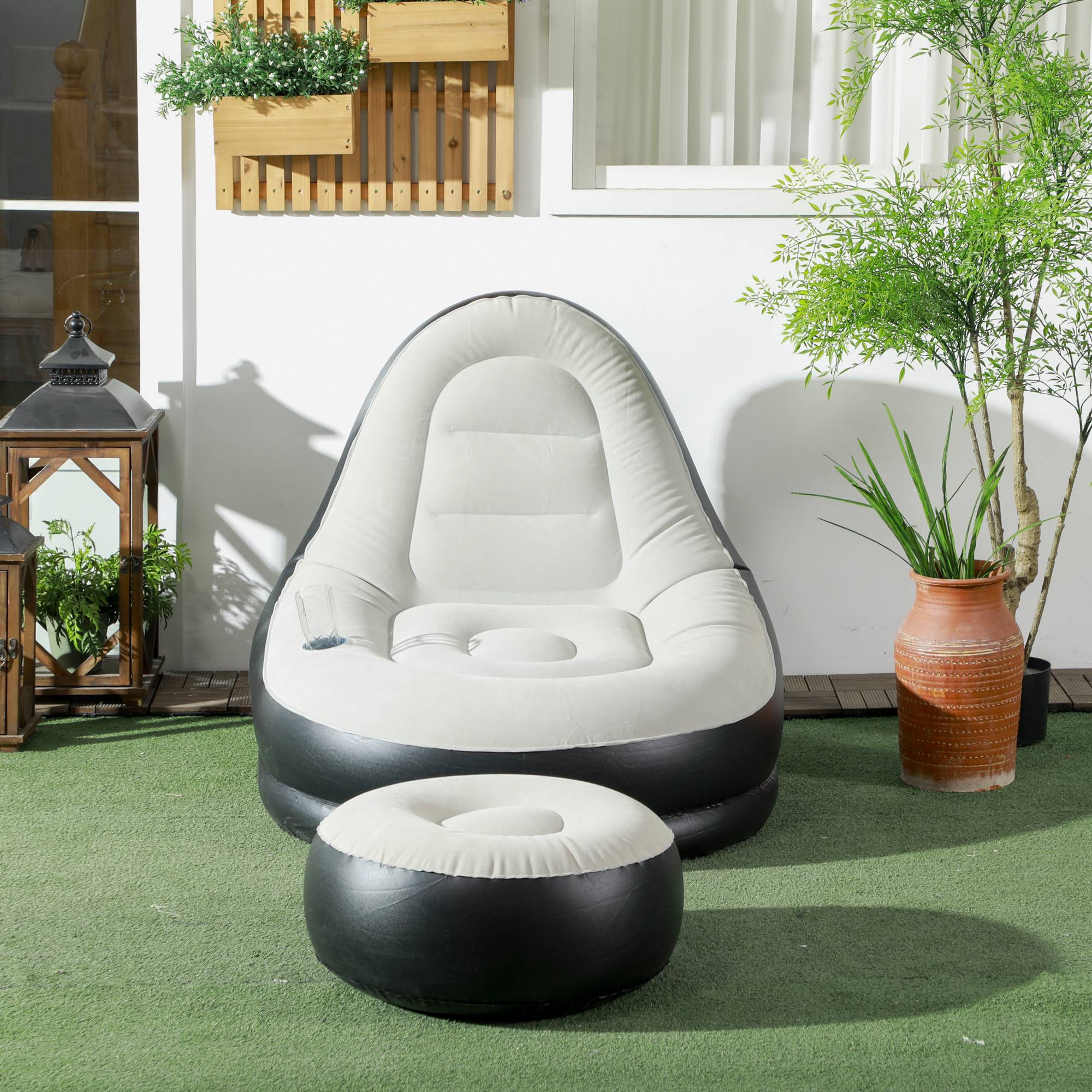 Fauteuil gonflable en plastique pour camping avec repose-pieds 125x100cm Gris/Noir - ComfortXL Outdoor Living - Image 4