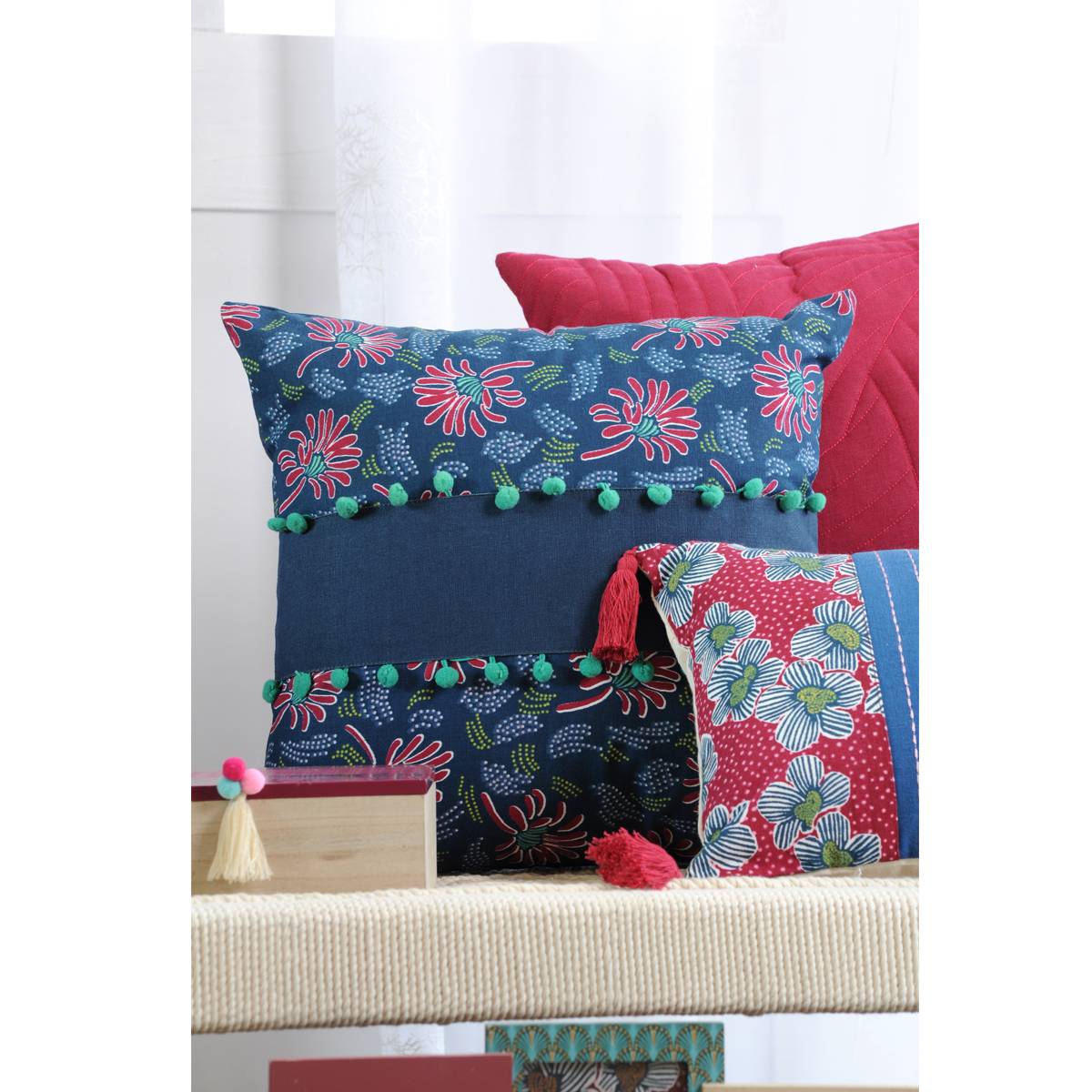 Lovely Casa - Coussin déhoussable à l'esprit floral - LOVELY CASA - Image 3