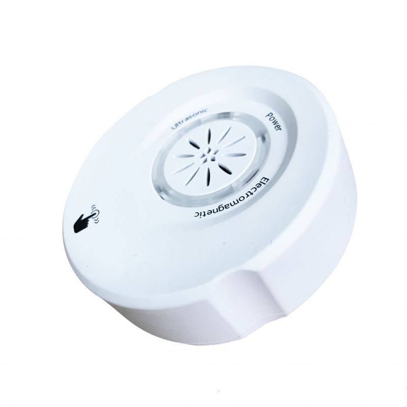 Prise Anti insecte à Ultrasons et Electromagnetique CC9097-WHT Cenocco - Image 1