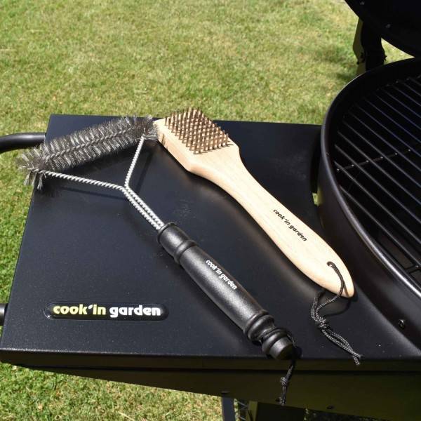 Cook in Garden - Brosse de nettoyage 2-en-1 en cuivre et inox pour grille de barbecue Cook’in Garden - Image 3