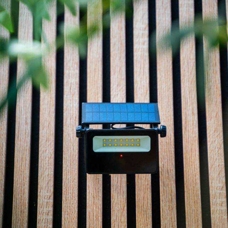 Xanlite - Projecteur mural solaire compact IP54, 1600 lumens, détecteur de mouvement, Noir - PRS1400D - Image 5