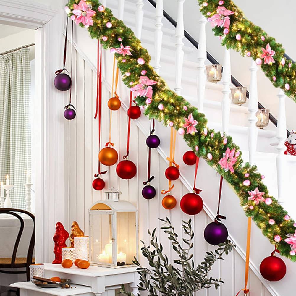 Guirlande de Noël de 2,7 m avec fleurs et boules de Noël, guirlande lumineuse LED chaude pour porte, escalier, porche (rose) - Image 4