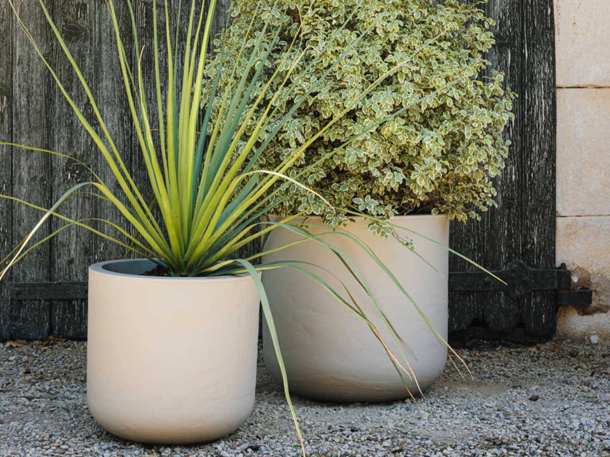 Eda - Pot de fleurs rond en plastique Volcania UP - Beige calcaire - Ø 50 cm - Eda - Image 3