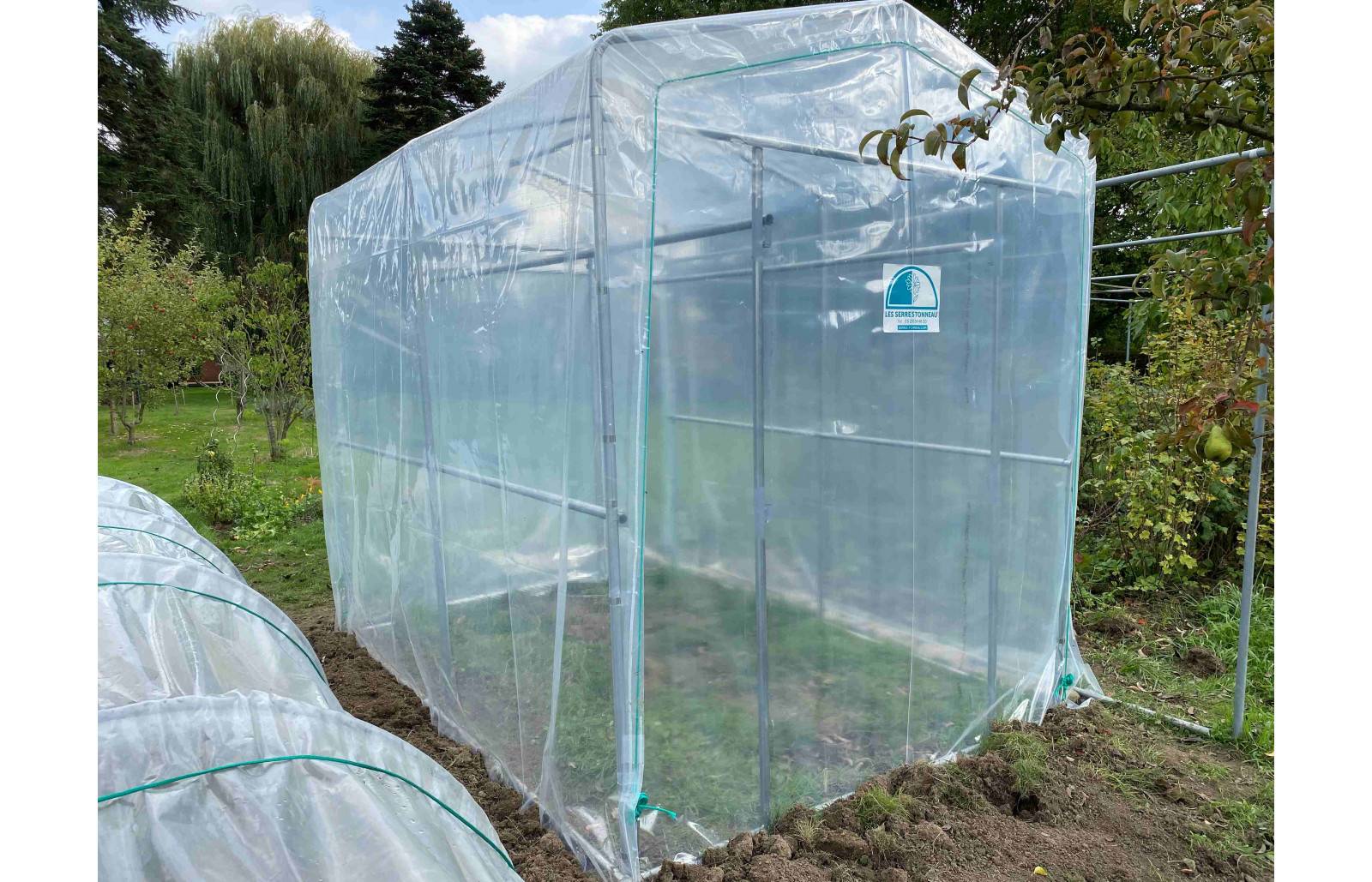 Serre de jardin Primeur - 5m² - 2 x 2,7 m - serre à semis - pieds droits - polyéthylène haute densité - 1 porte pivotante - LES SERRES TONNEAU - Image 6