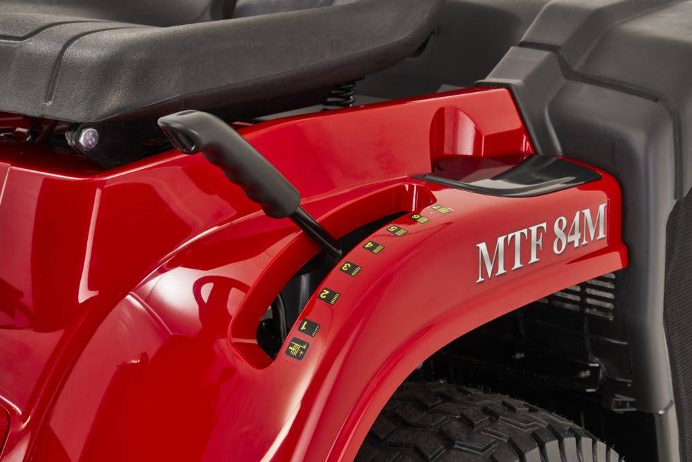Tracteur de pelouse à essence Mountfield MTF 84M Coupe large 84 cm, bac 200 L - STIGA - Image 10