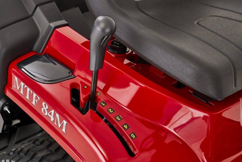 Tracteur de pelouse à essence Mountfield MTF 84M Coupe large 84 cm, bac 200 L - STIGA - Image 8