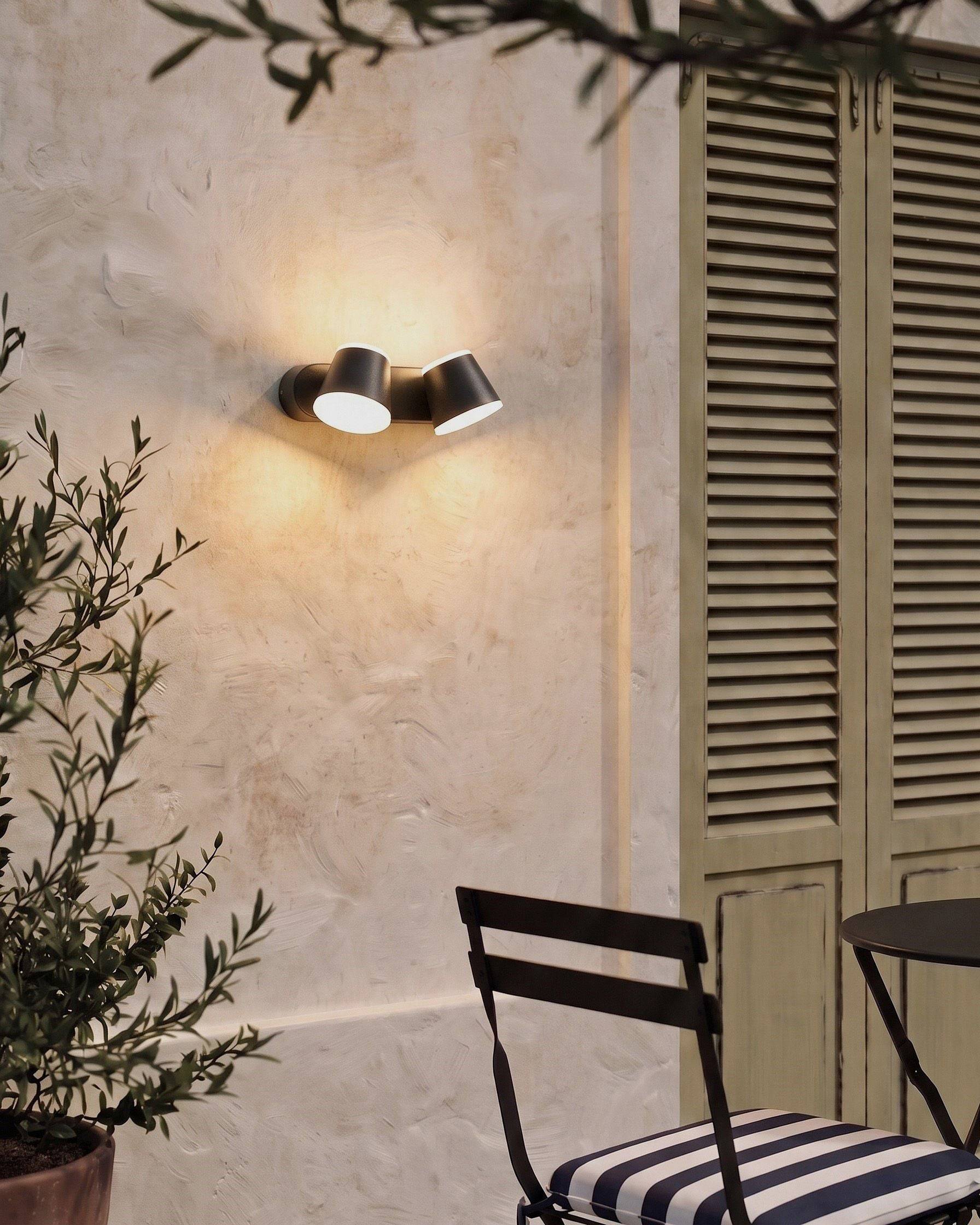 Beliani - Lampe murale pour l'extérieur Aluminium Noir TENORIO - Beliani - Image 1