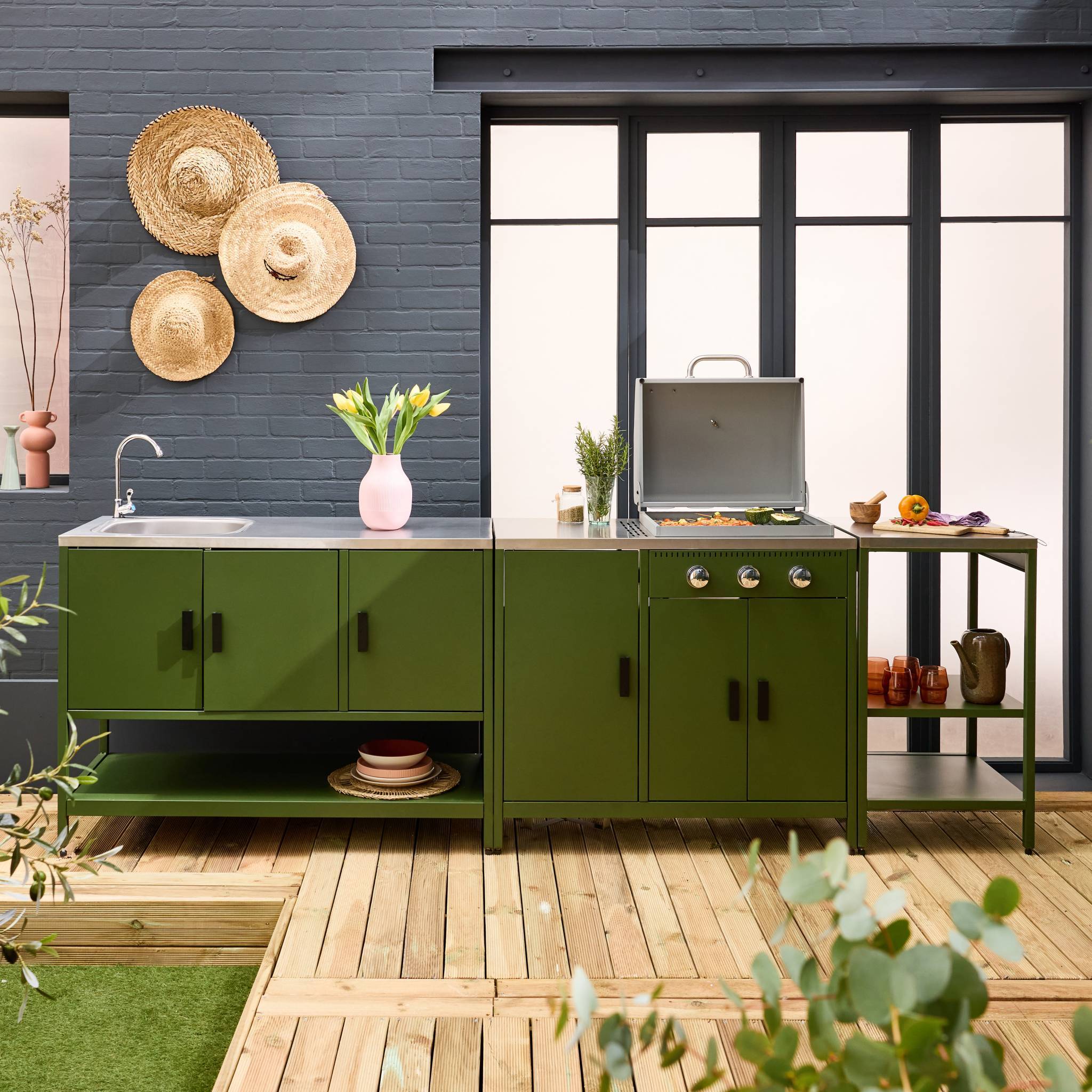 sweeek - Cuisine extérieure Naxos 3 modules acier inoxydable vert avec barbecue gaz 3 brûleurs | sweeek - Image 3