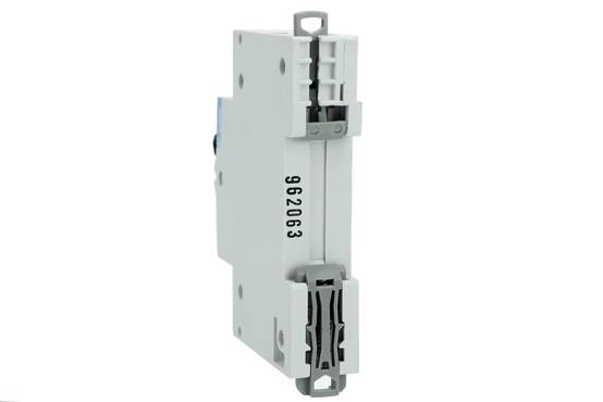 Legrand - Disjoncteur DNX³ 4500 6kA borne à vis 1 module 1P+N 230V 20A - LEGRAND - 406775 - Image 3