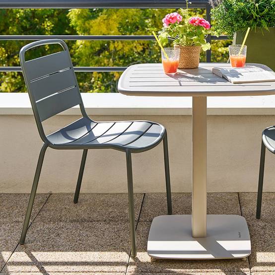 Hesperide - Chaise de jardin empilable Alegoria vert laurier Hespéride - Image 1