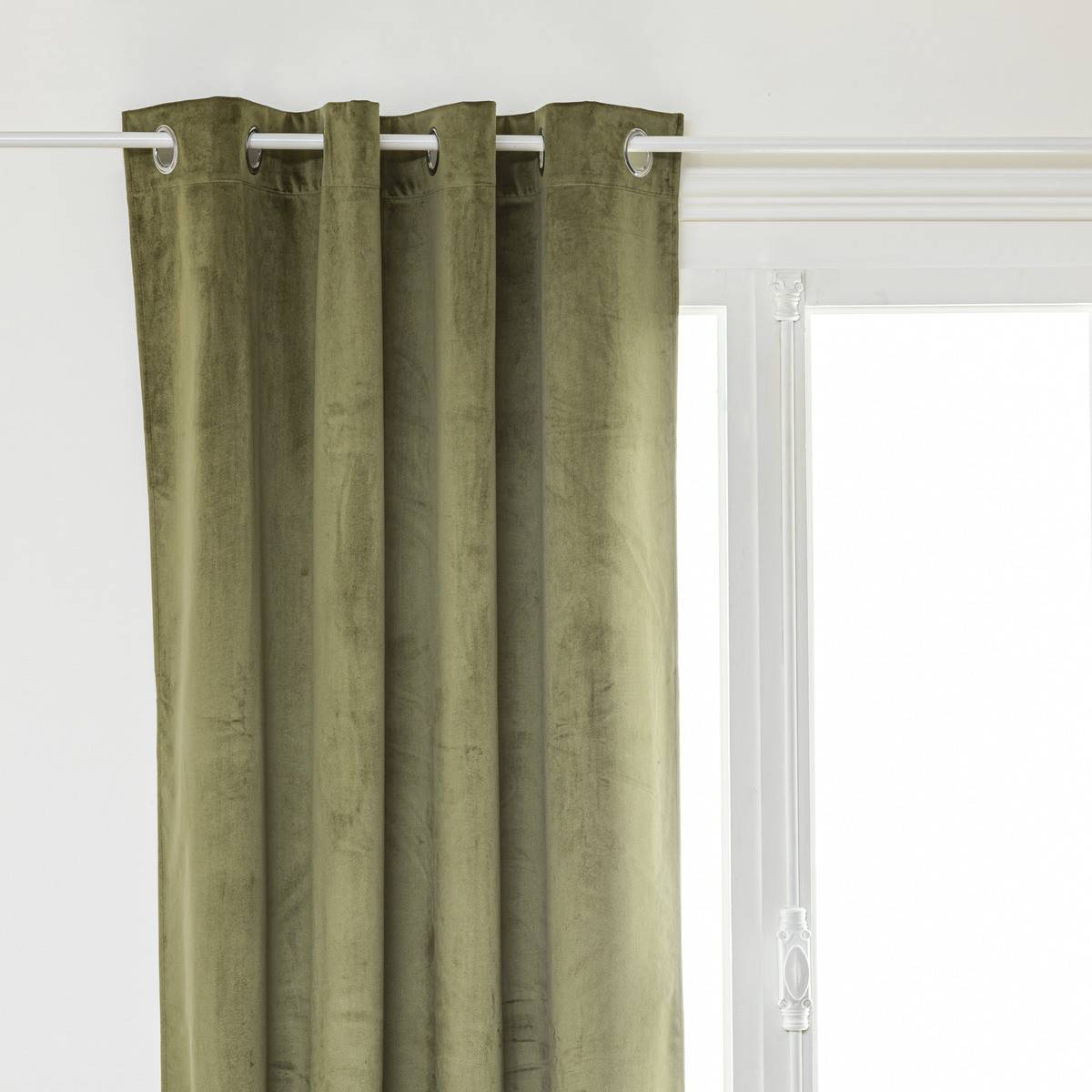 Atmosphera - Lot de 2 Rideaux à œillets Occultant Velours Vert Kaki 140 x 260 cm - Image 2