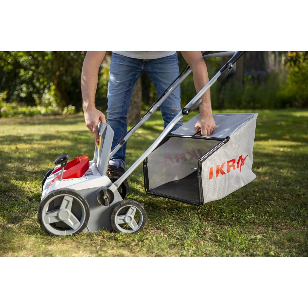 Scarificateur Démousseur électrique 1800W Profondeur de travail 23cm Bac à herbe 40L Aérateur de pelouse Entretien gazon IKRA - Image 10