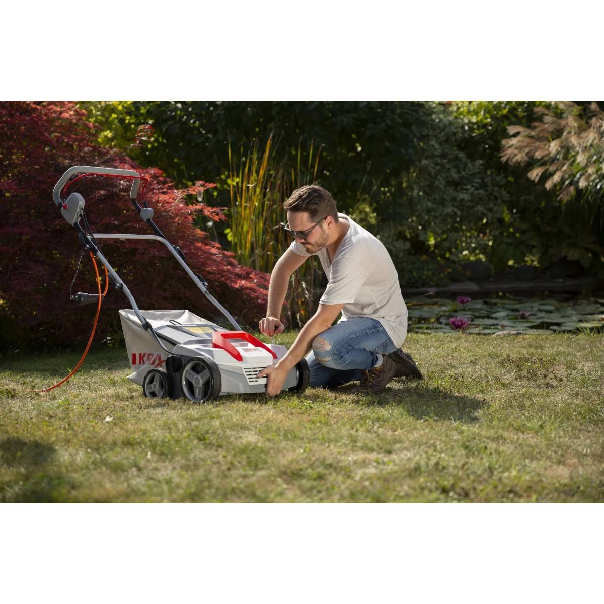 Scarificateur Démousseur électrique 1800W Profondeur de travail 23cm Bac à herbe 40L Aérateur de pelouse Entretien gazon IKRA - Image 9