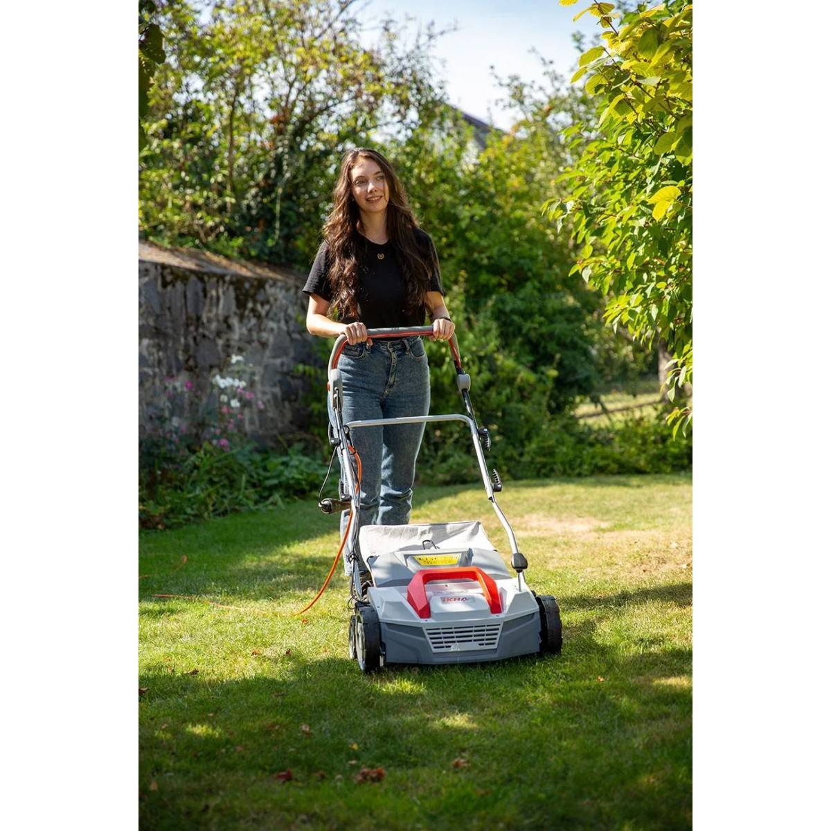 Scarificateur Démousseur électrique 1800W Profondeur de travail 23cm Bac à herbe 40L Aérateur de pelouse Entretien gazon IKRA - Image 8