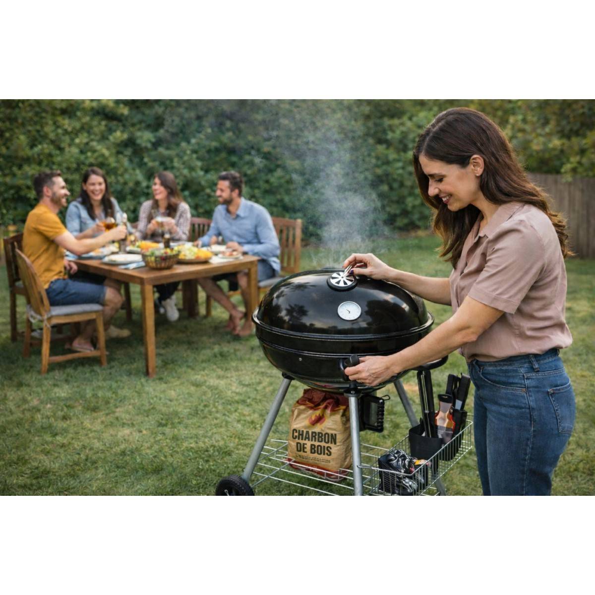 Barbecue à Charbon de Bois Ø54cm Double Grille Cuisson & Couvercle Thermostat Bac à cendres, Barbecue sur roues avec rangement - Image 3