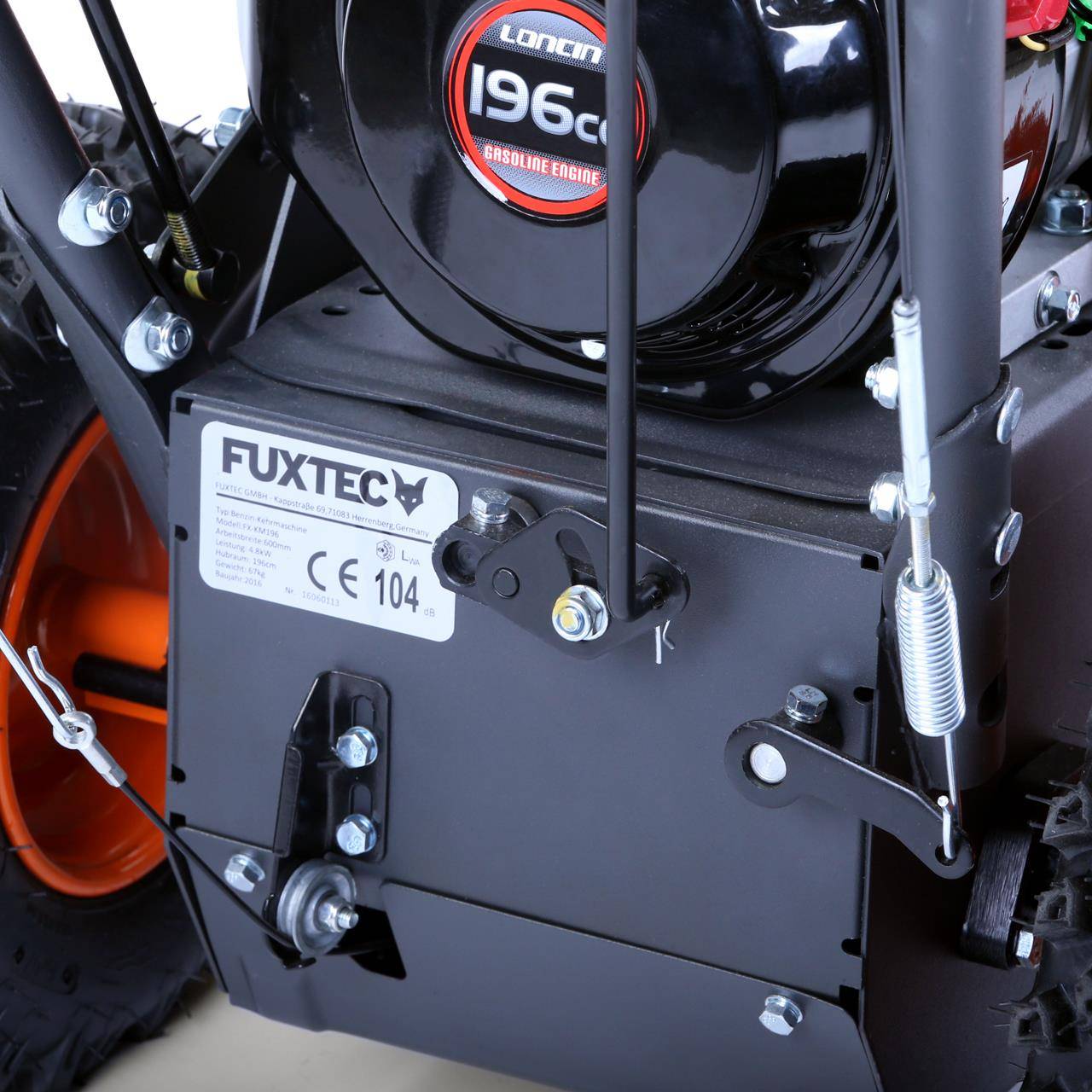 FUXTEC - Balayeuse déneigeuse thermique - FUXTEC FX-KM196 - avec brosse de balayage, sans embout optionnel - Image 4