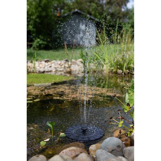 Fontaine solaire fournie avec 6 buses pour différents types de jets d'eau, fonctionne sans batterie - Image 2