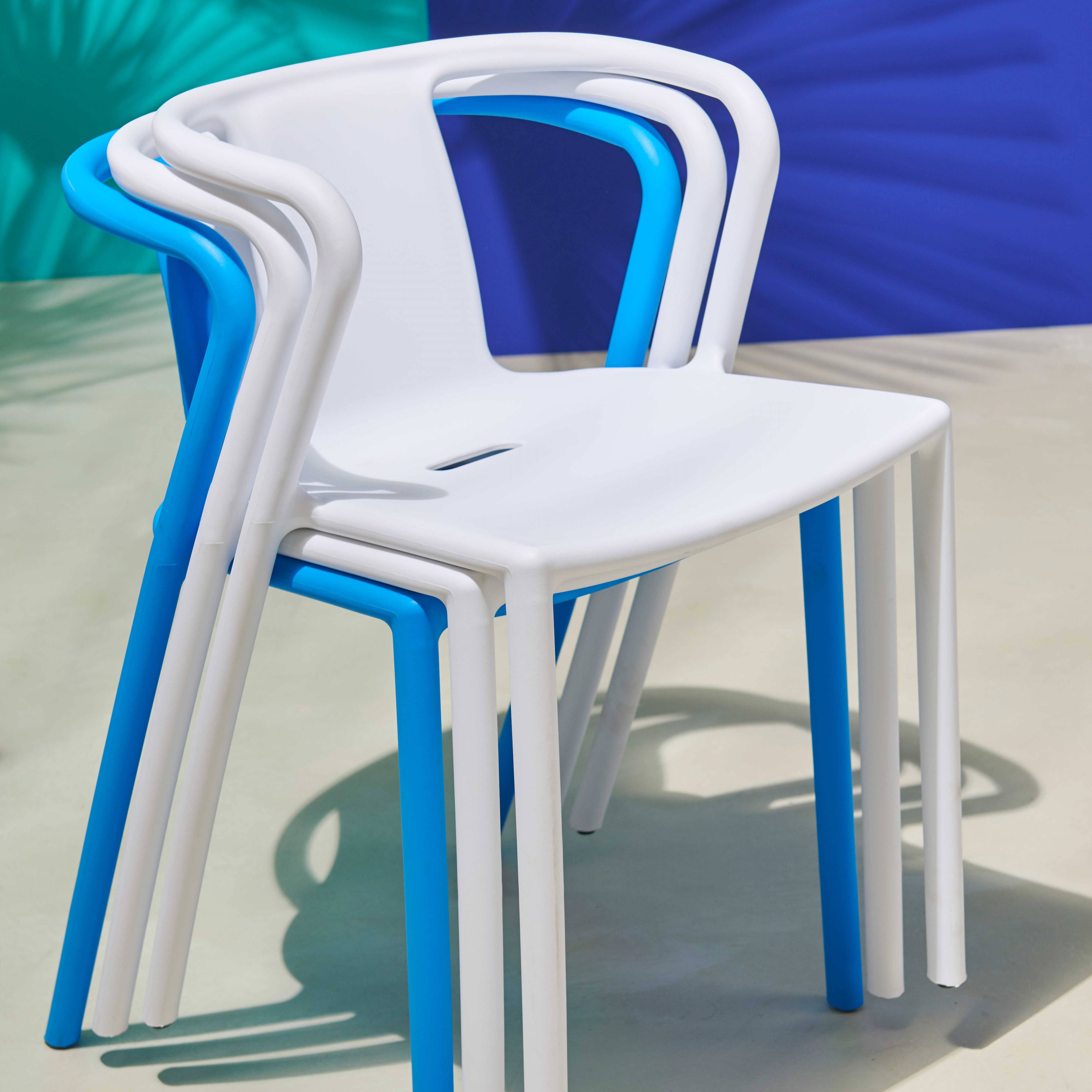 Oviala - Lot de 4 chaises en plastique bleu Berlin - Oviala - Image 6