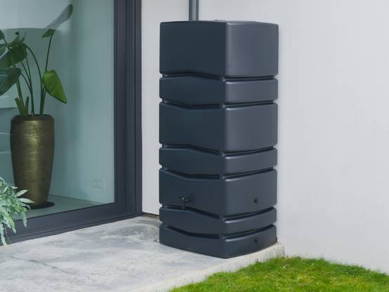 Récupérateur d'eau de pluie mural anthracite avec robinet 650 L - Nature - Image 1