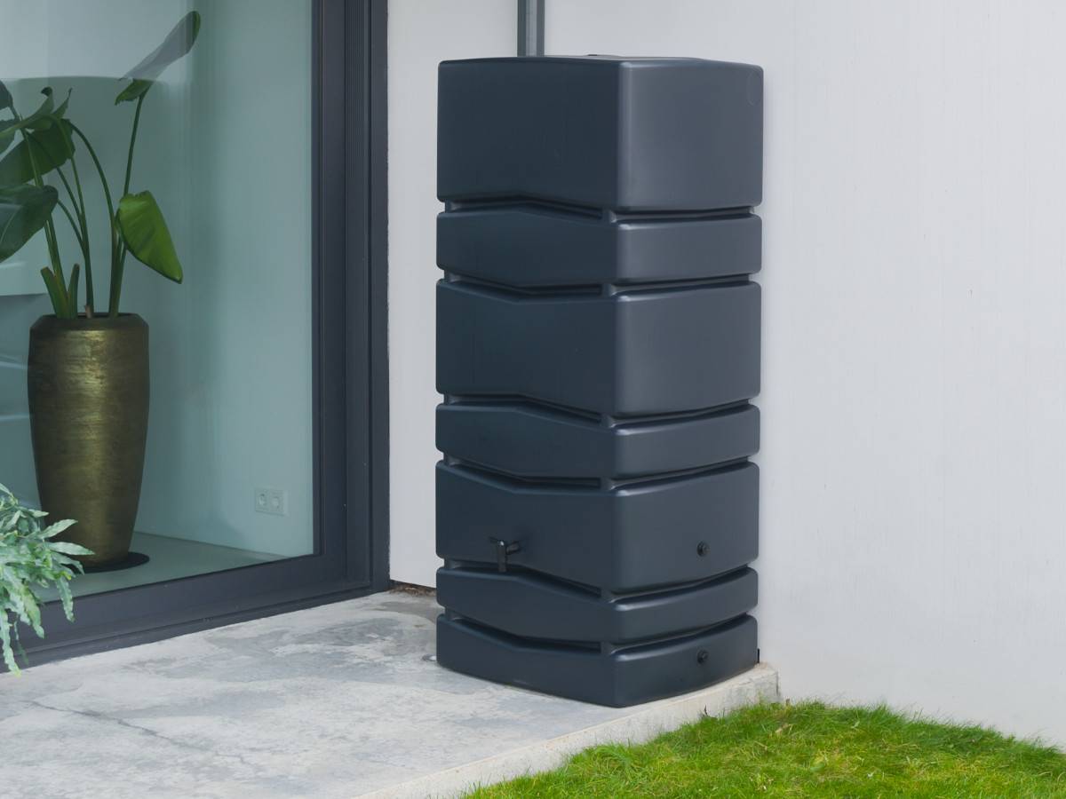 Récupérateur d'eau de pluie mural anthracite avec robinet 650 L - Nature - Image 1