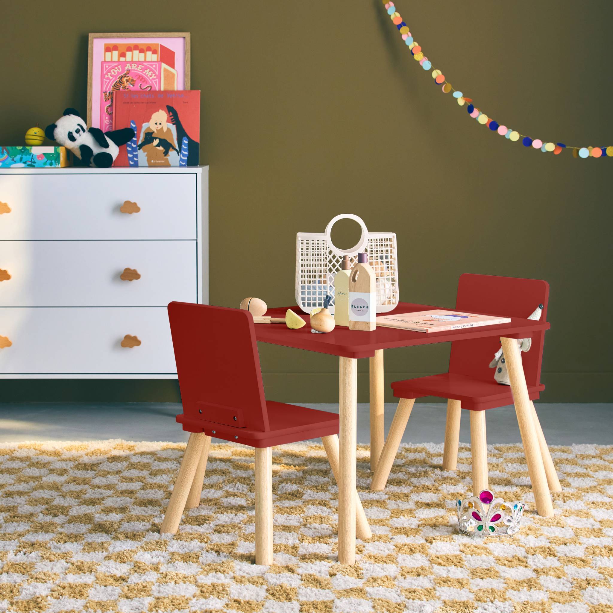 sweeek - Table carrée enfant bois de pin 2 assises terracotta - Judith | sweeek - Image 7