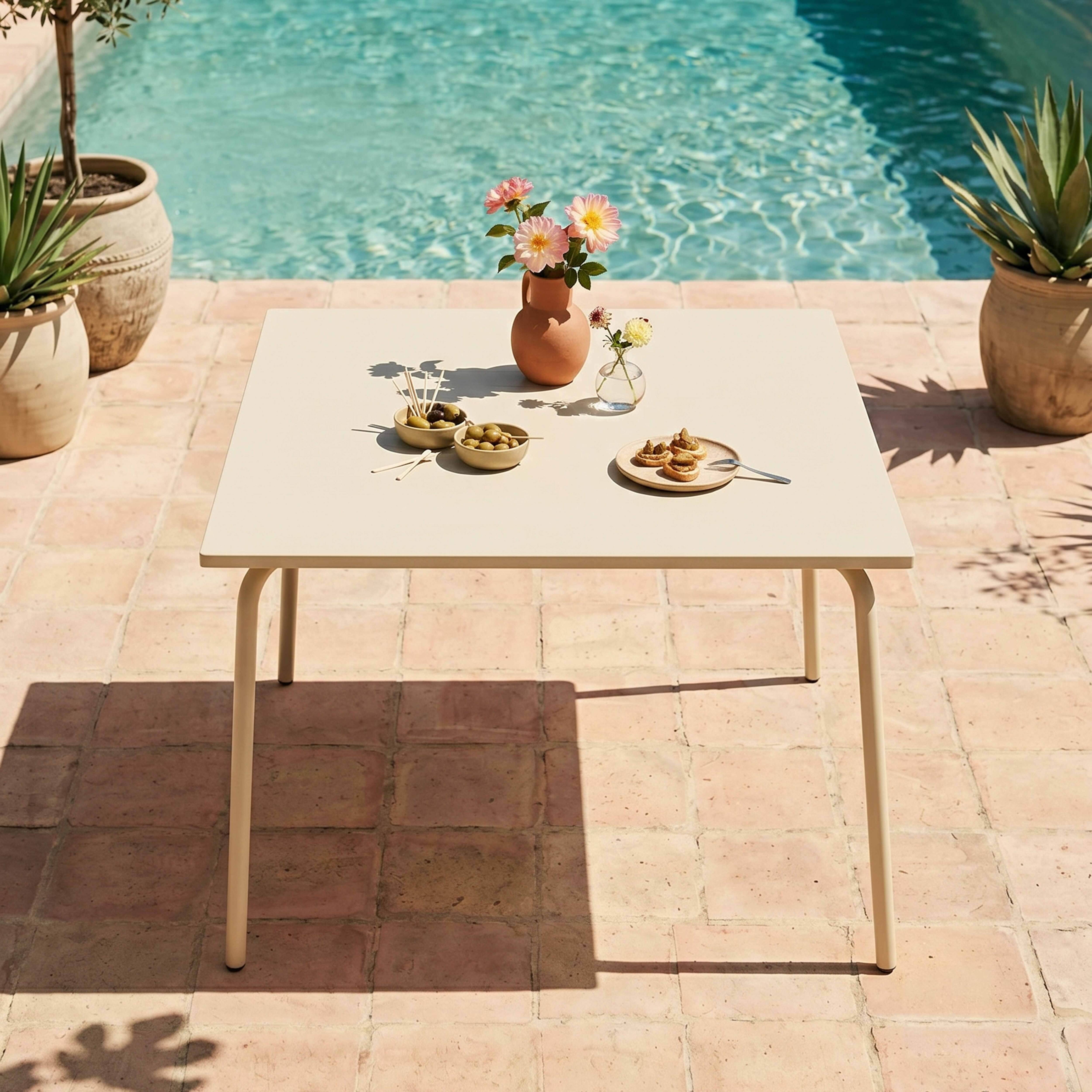 Oviala - Table de jardin carrée en acier 8 places 120 cm ivoire Palavas - Oviala - Image 2