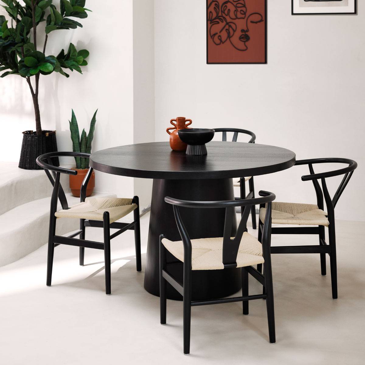 Atmosphera - Table à manger "Boki" en manguier D120cm noir - Atmosphera Créateur d'intérieur - Image 1