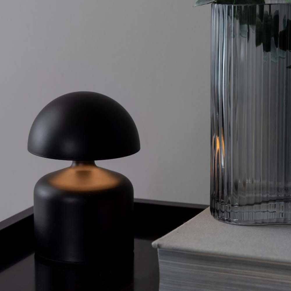Leitmotiv - Lampe à poser en métal Impetu LED - Image 2